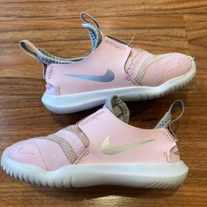 Nike Girls Flex Runner Size 8C Pink Silver Running Shoes Sneakers AT4665-609